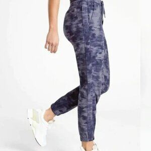 Athleta Farallon Printed Jogger Pant Inversion‎ Medieval Violet Size 0